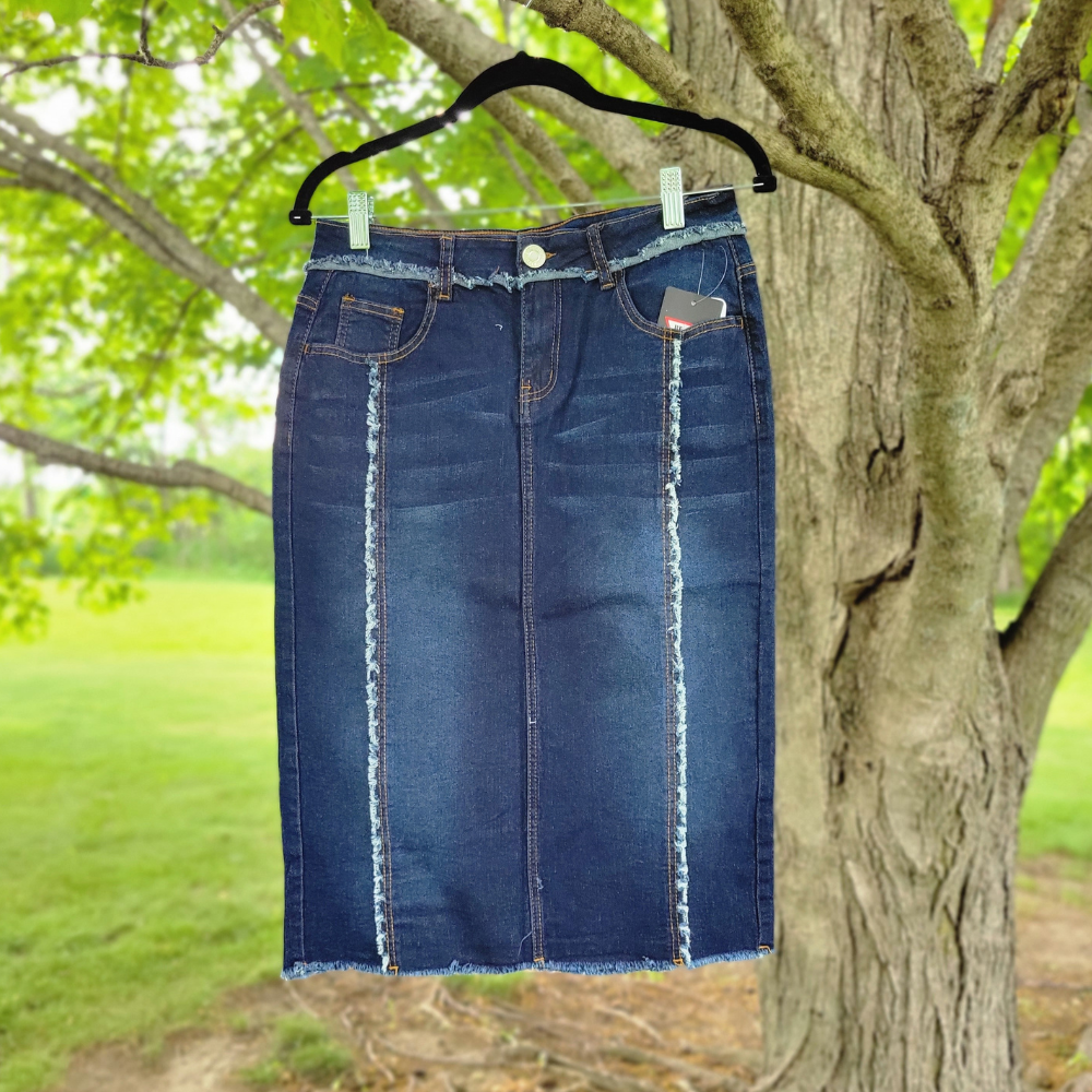 Frayed 2025 jean skirt