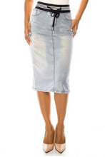 Load image into Gallery viewer, Olivia Light Wash Sport Waist